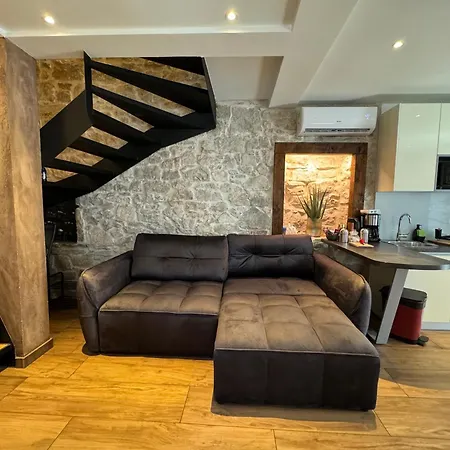 Luxury Petra In 400 Year Old Stone House 4+2 Apartamento